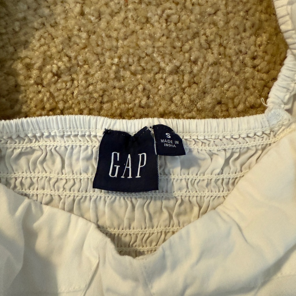 GAP White Puff-Sleeve Square-Neck Crop Top - Picture 2 of 8